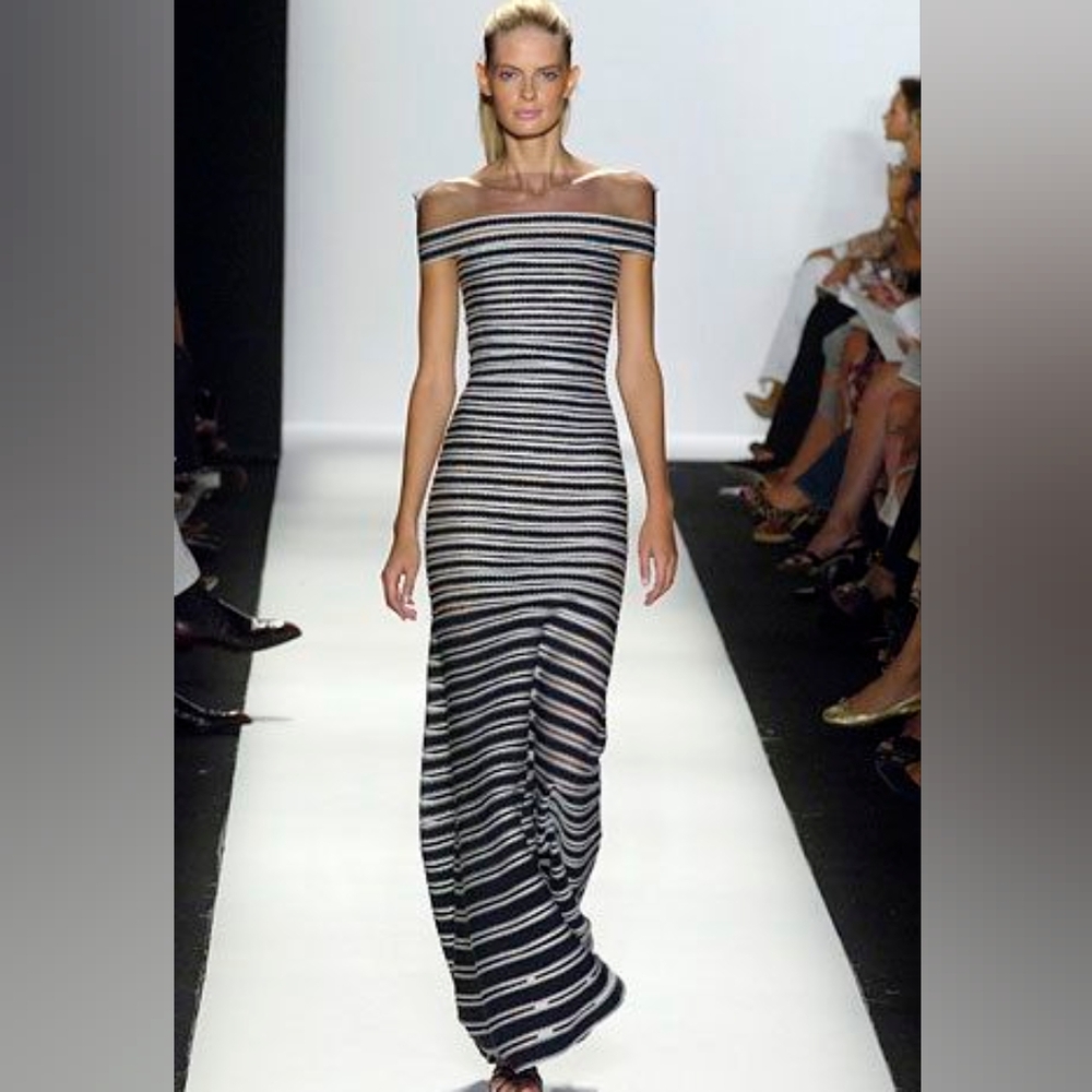 □$7,900 OSCAR DE LA RENTA BLACK BLUE WHITE STRAPLESS RUNWAY LONG GOWN DRESS 12